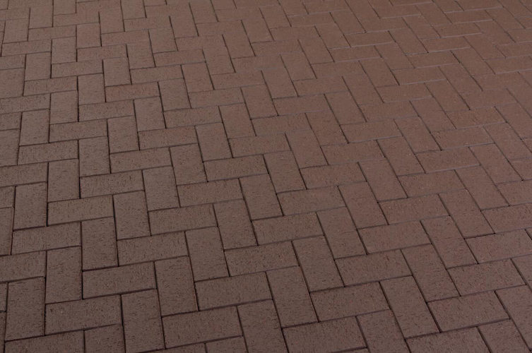 Тротуарная плитка коричневого цвета